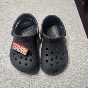 Toddler 7c black crocs